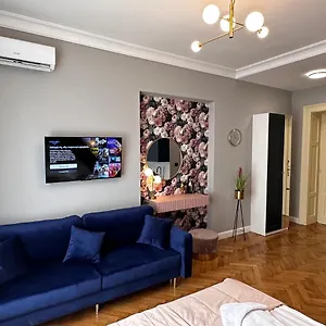 Premium In Spiski Palace Apartment